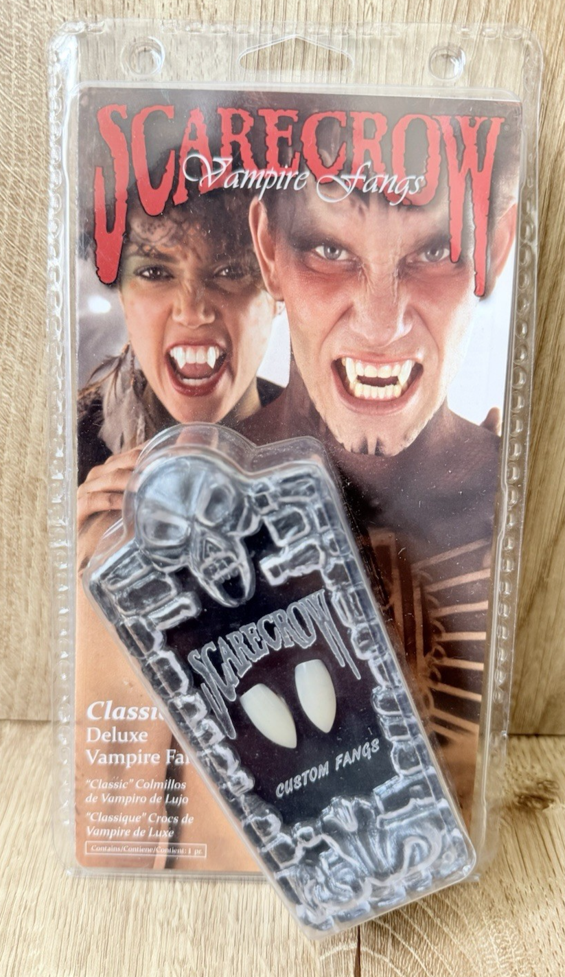 Scarecrow Classic Deluxe Vampire Fangs