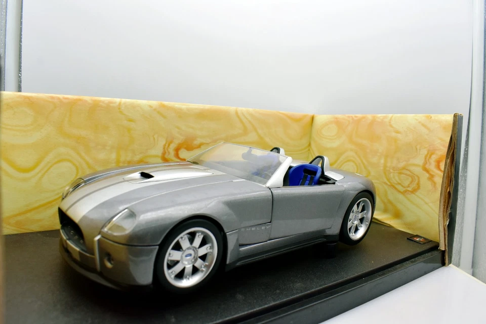 Coche Auto Chevrolet Custom 57 Chevy Escala 1:18 Hotwheels diecast miniaturas - Imagen 3 de 3