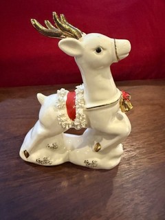 Vintage NAPCO Christmas Ceramic Flying Reindeer w Spaghetti Trim Japan