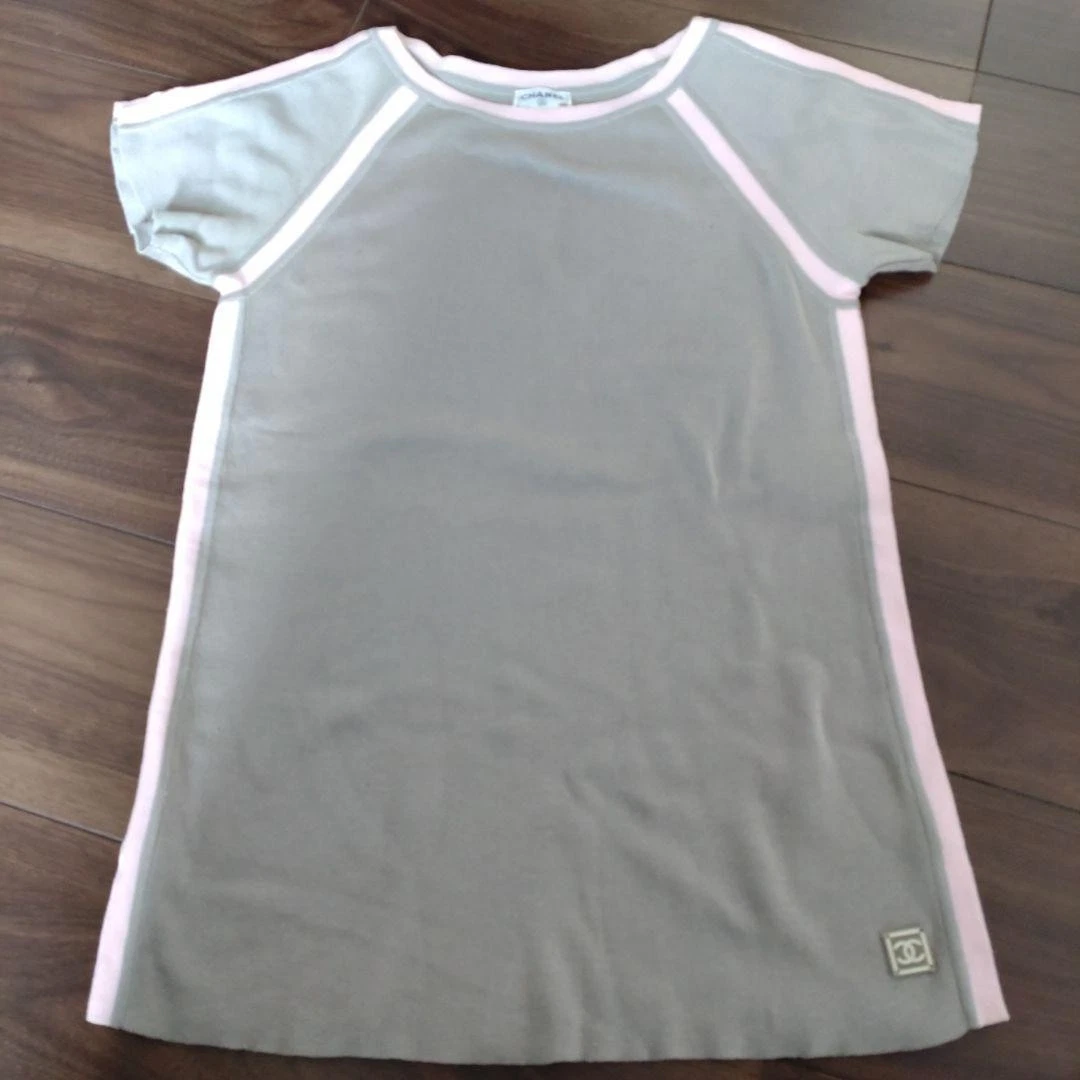 Chanel — CHANEL Authentic Women's Sports Short Sleeve Shirt T-shirt Tops Gray Pink Logo