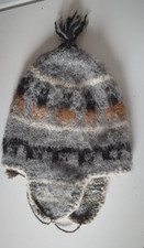 VTG t beanie alpaca with ears and ties