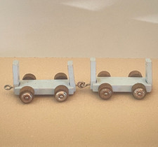 JOUET ANCIEN - LOT 2 REMORQUES POUR CAMION MINIATURE EN BOIS PEINT