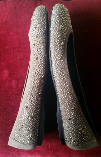 NEW STUART WEITZMAN NUBEADS $365 STUDDED HAZEL LATTE SUEDE BALLET FLATS 41 10 - Picture 5 of 12