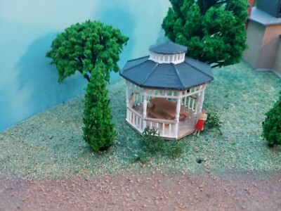S  SCALE   GAZEBO & PICNIC TABLE SET   3D PRINTED 1:64  1/64
