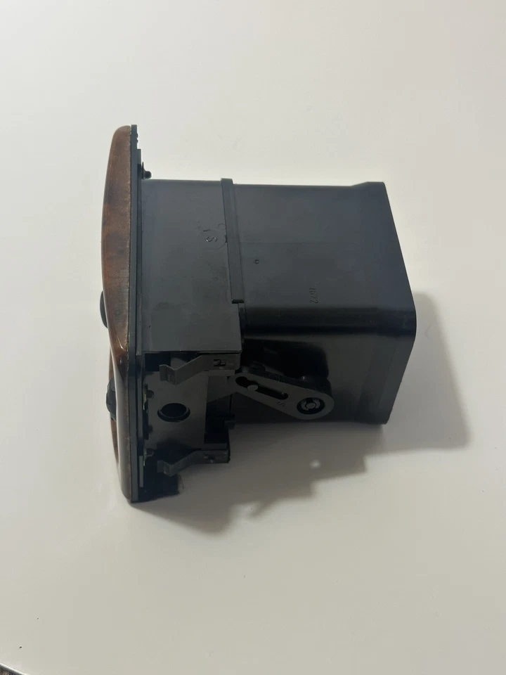 Jaguar XJ6 XJR 1995-1997 tablero delantero derecho calentador aire acondicionado ventilación GNA6730A Foto 2 de 4