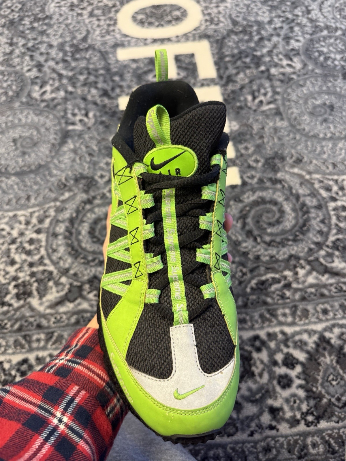 Size 12 - Supreme x Nike Air Humara 17 Green thumbnail 2