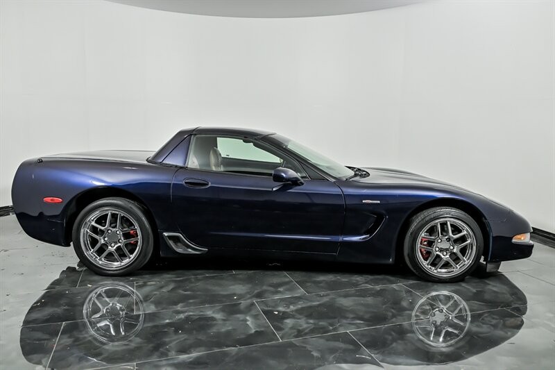 2001 Blue Chevrolet Corvette   | C5 Corvette Photo 10