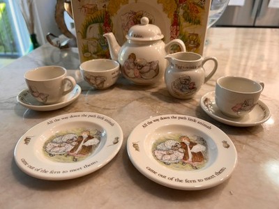 1980s Wedgwood Beatrix Potter Mrs Tiggy-Winkle Children's Tea Set