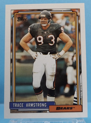 1992 Topps #601 - Trace Armstrong- Chicago Bears - Near Mint