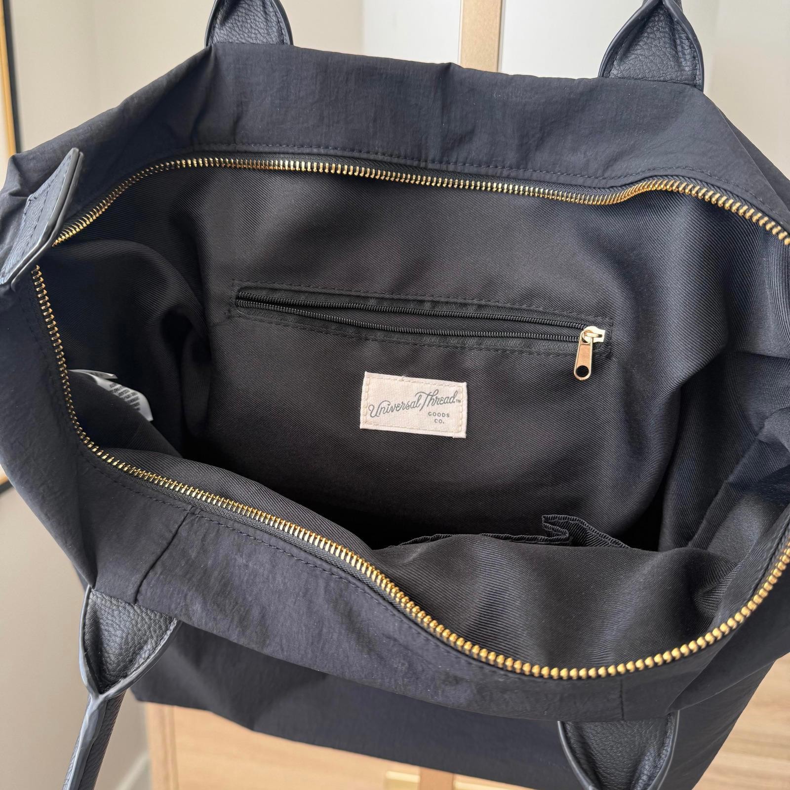 Universal Thread Black Foundational Tote Handbag - image 5