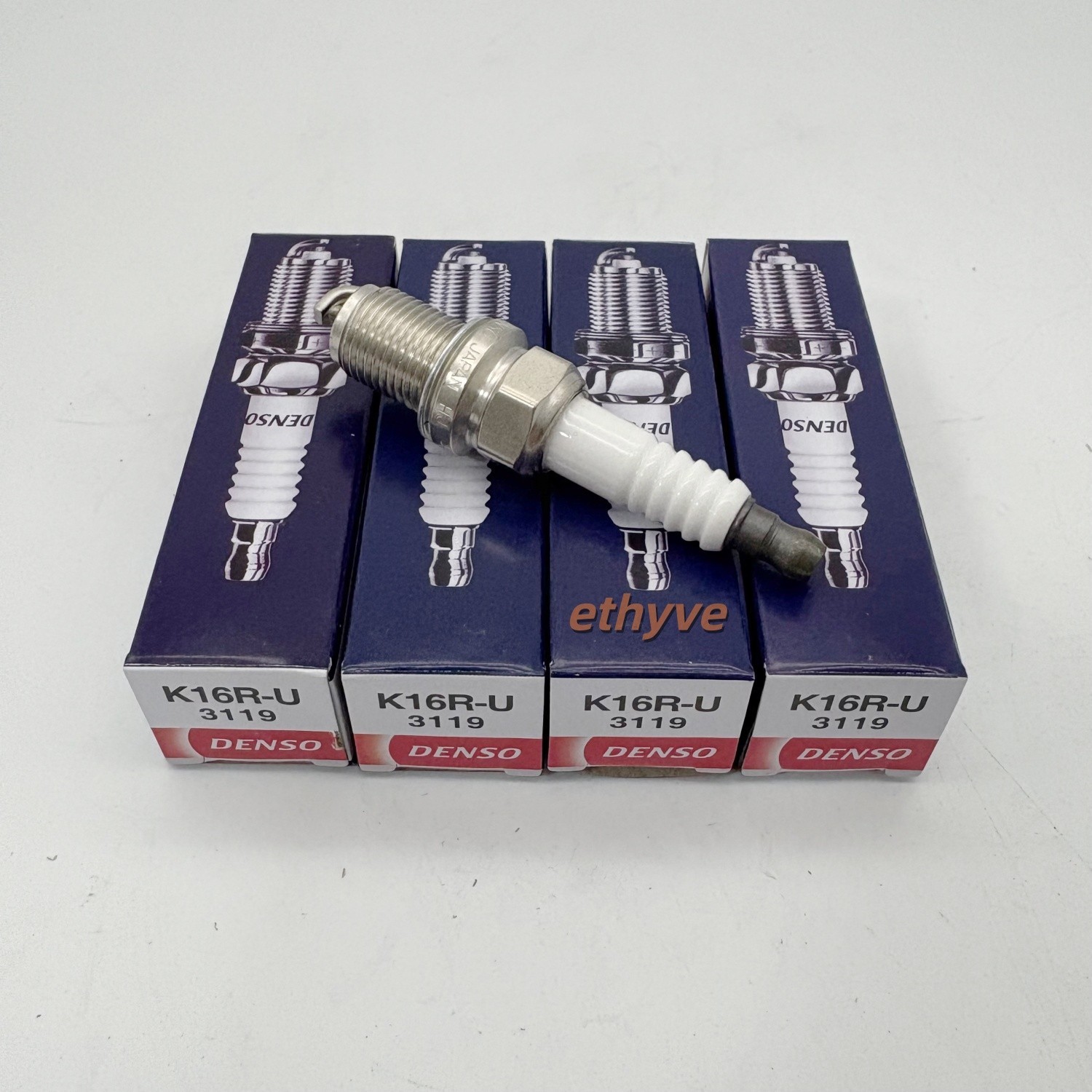 4Pcs DENSO SPARK PLUG TOYOTA 1995-2000 TACOMA 2.4L  2.7L 90919-01176 NEW