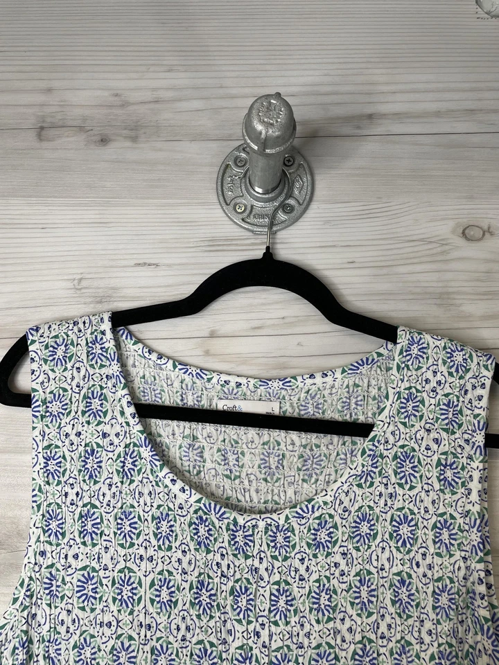 Vestido Croft & Barrow para mujer grande azul blanco estampado de azulejos sin mangas rayón calado Foto 2 de 4