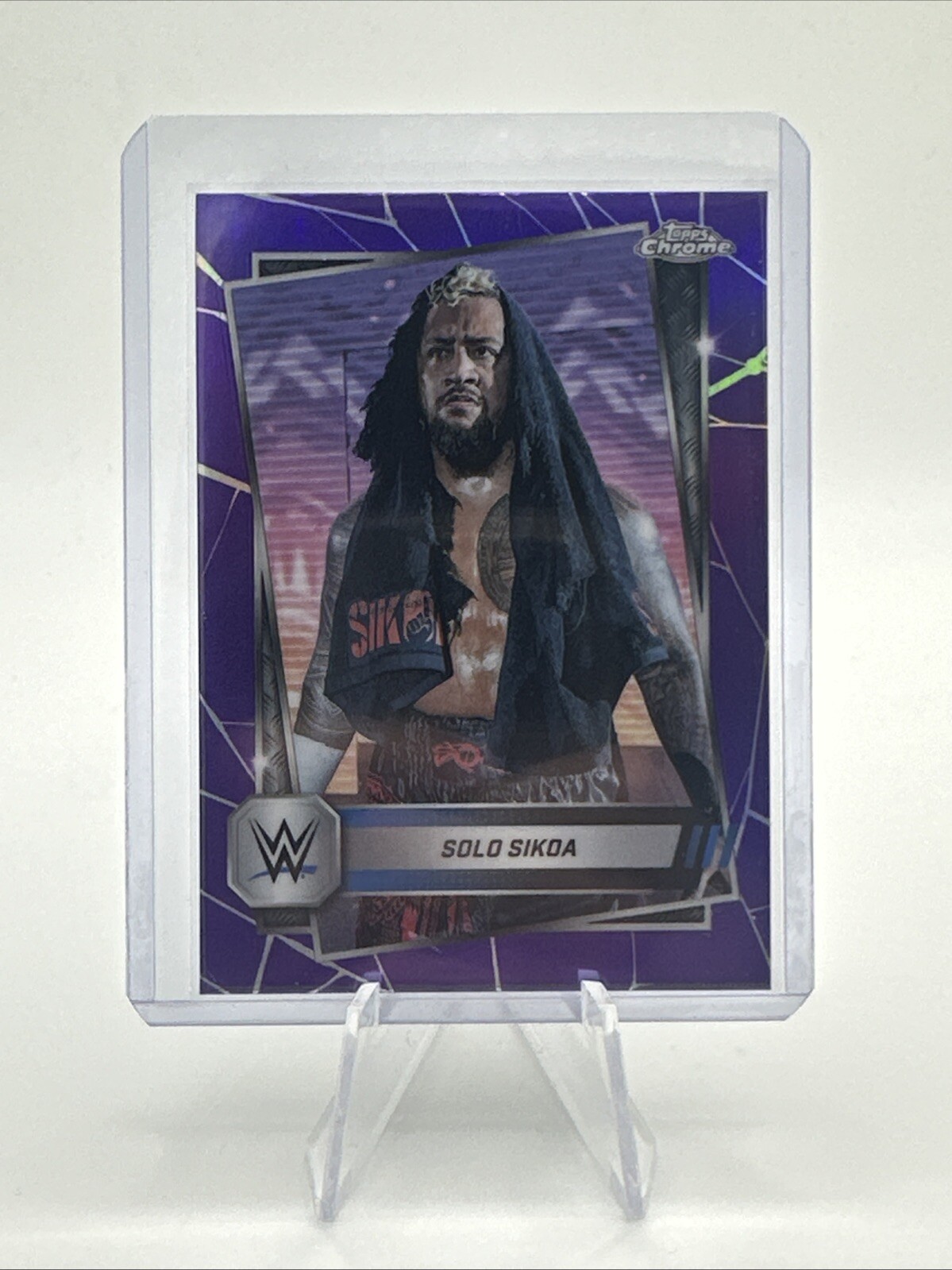 2025 Solo Sikoa Topps Chrome WWE Purple Refractor