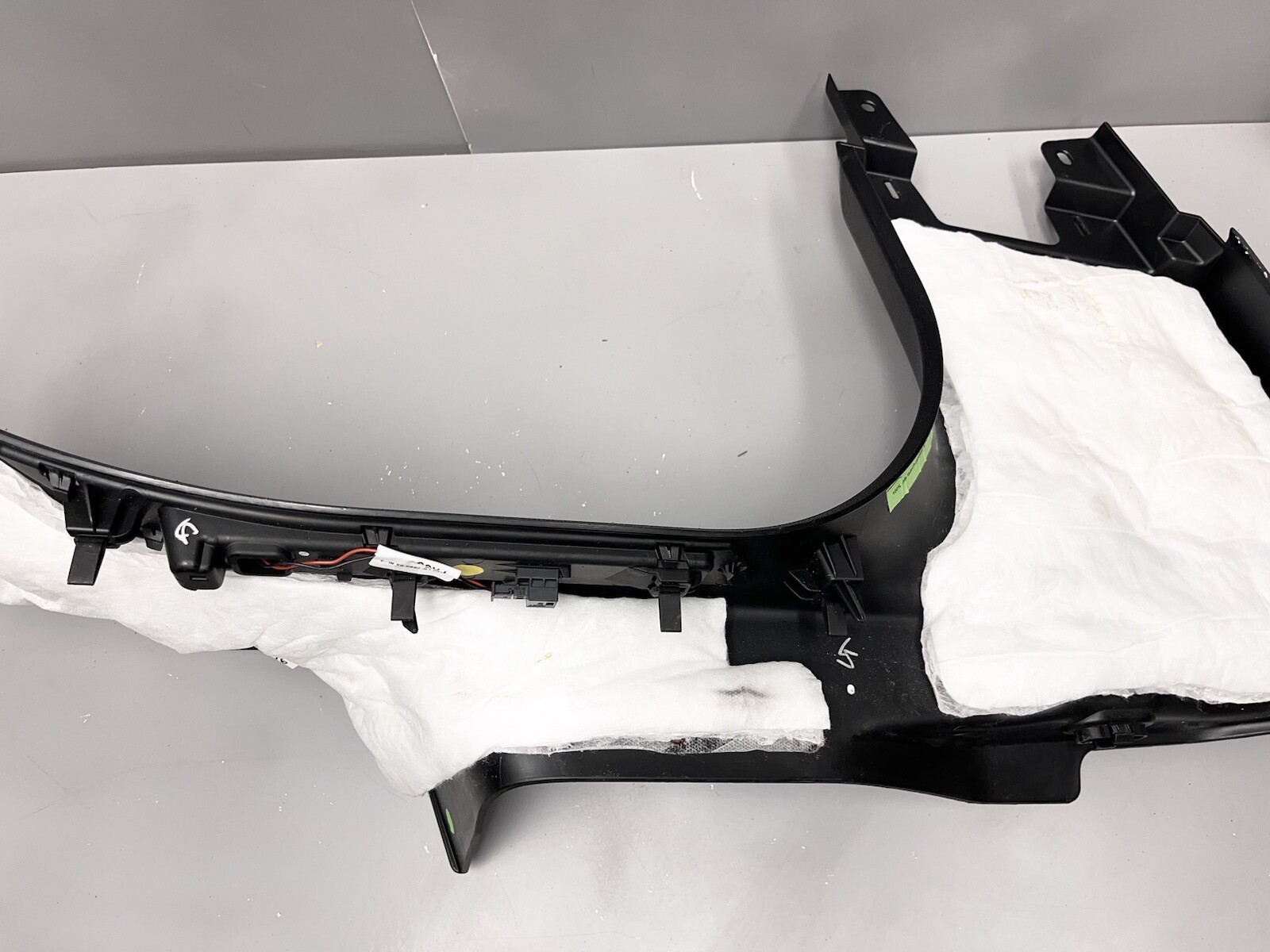 ⭐️2017-2020 MASERATI LEVANTE RIGHT REAR DOOR SILL SCUFF PLATE TRIM 670040377 OEM
