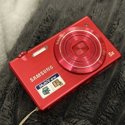 Samsung MV800 Digital Camera 16MP Flip Screen Camera 5x Zoom 720pHD Touch Screen