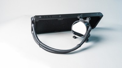 NZXT Kraken X72 360mm - All-In-One RGB CPU Liquid Cooler - CAM-Powered