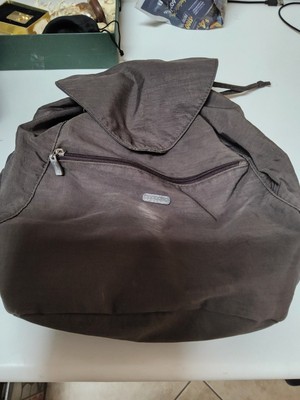 baggallini Metro Backpack With RFID Phone Wristlet in Brown