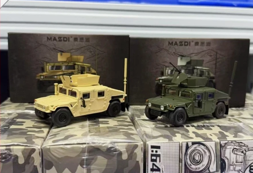 Modelo de veículo blindado de liga militar em escala 1/64, brinquedo de carro estilo Hummer camuflagem deserto - Imagem 4 de 4