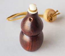 Japanese Wood Incense Powder Container – Gourd-Shaped Zukō Case | 唐木