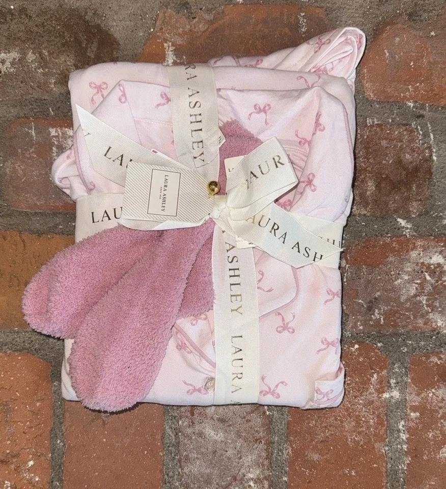 Laura Ashley Women's Pink Pajama Top & Pant Gift Set Size XL - Image 4 of 4