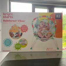 New Bright Starts Rainforest Vibes Vibrating Baby Bouncer Chair