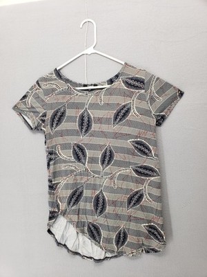 Premise Studio Shirt Womens Small Leaf Print Short Sleeve Rayon Blend Comfort