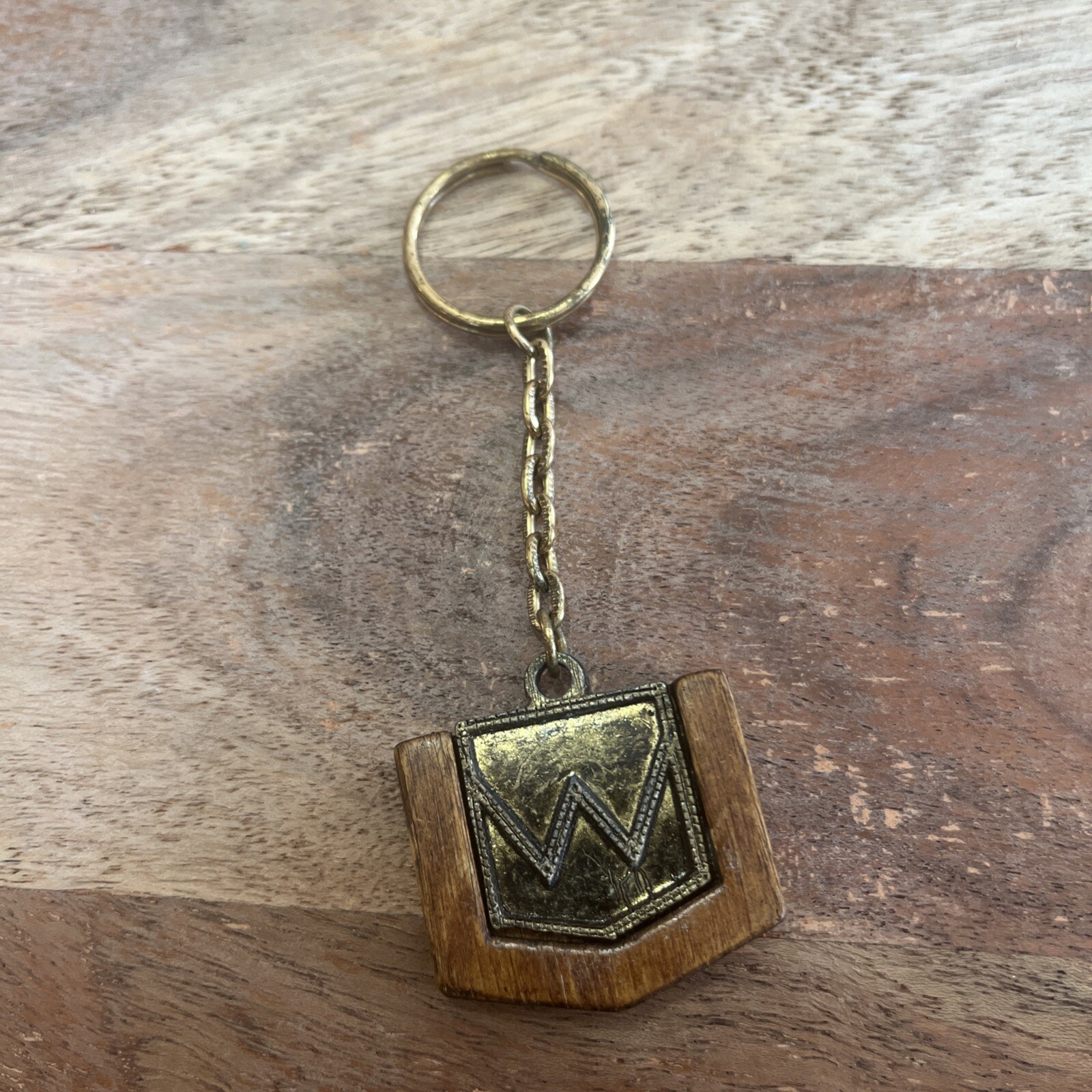 Back Pocket Metal/wooden Keychain Key Ring Chain