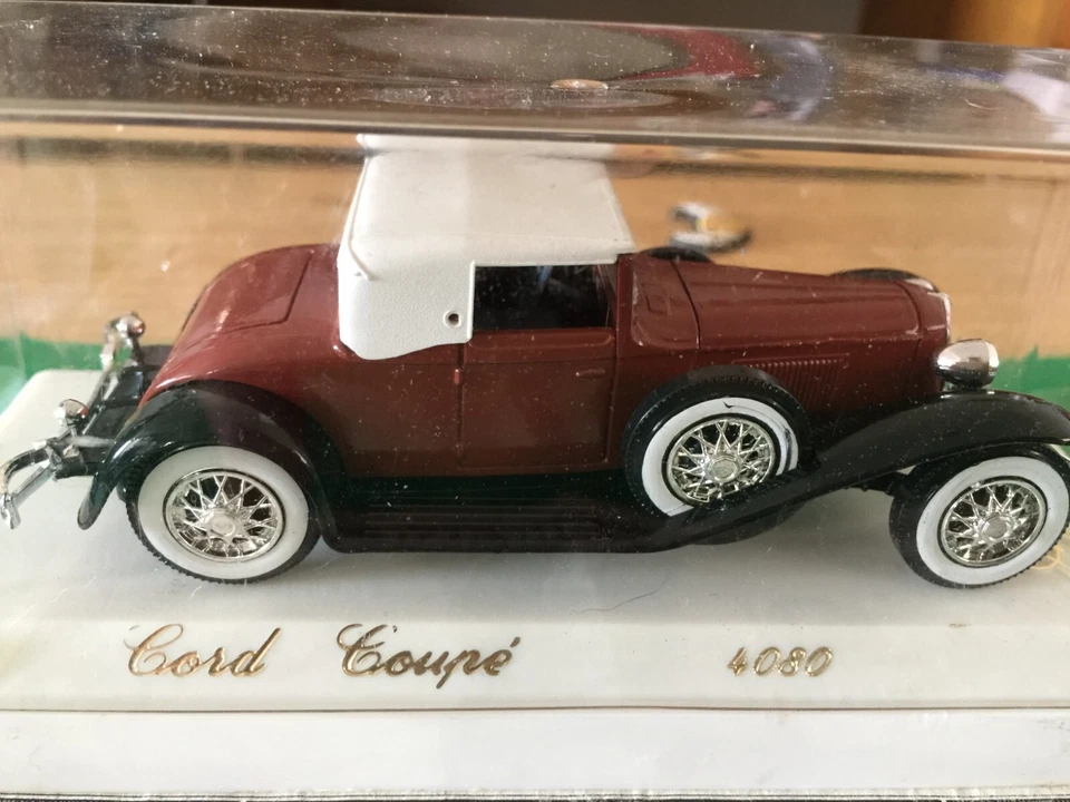 1930 Red Cord Coupe 4080 Golden Age d'or Solido 1: 43 压铸汽车 4.5"B358 — 第 2/4 张图片