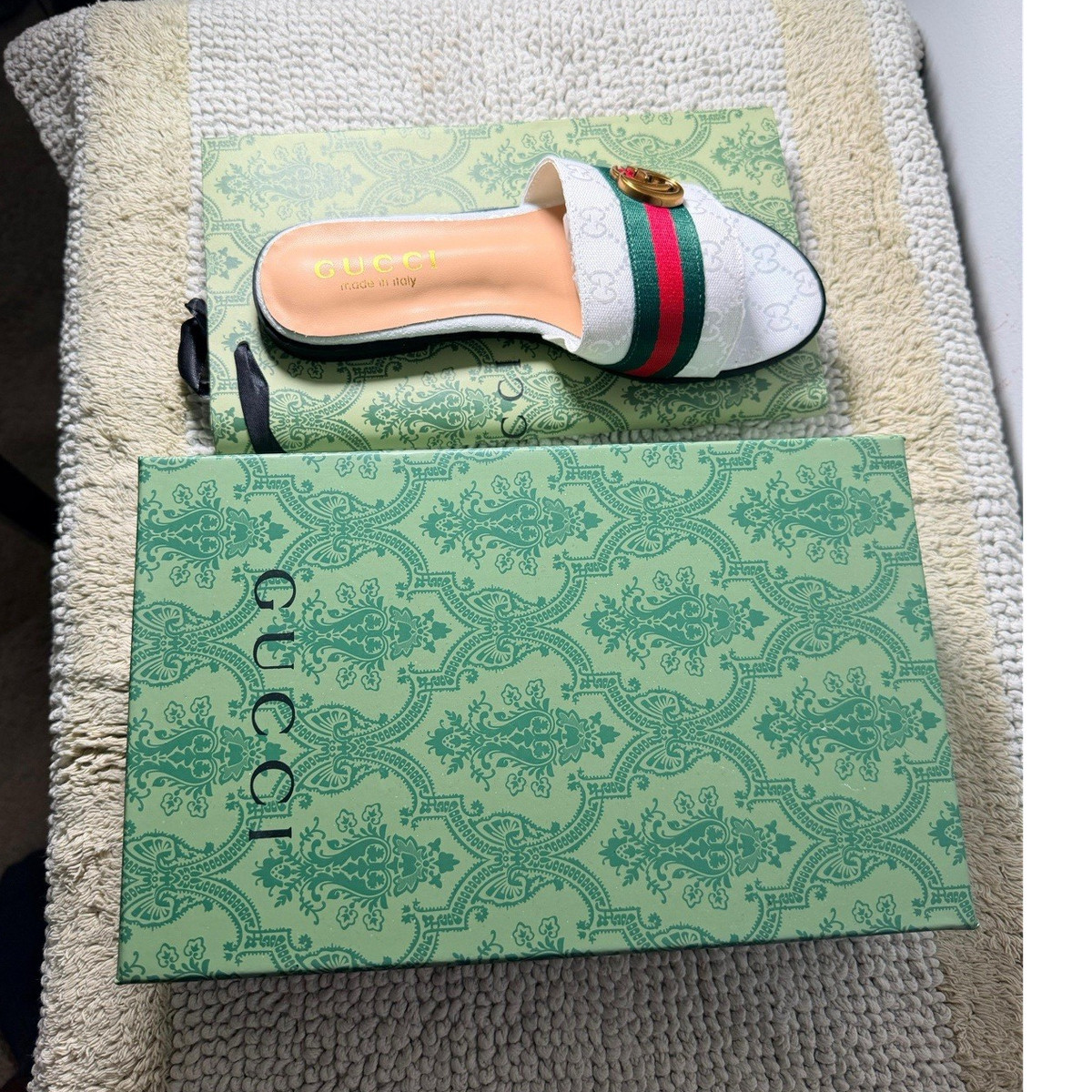 Gucci Women's White Green Red Leather Slide Sandal Logo Comfort