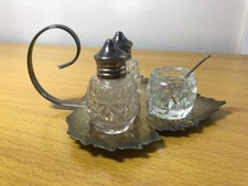 Vintage Celtic Quality Plate Cruet Set Salt Pepper Mustard Glass Jars & Spoon