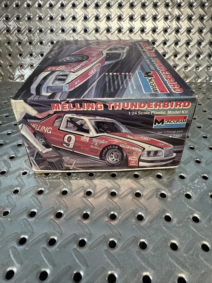 Bill Elliott's 1983 1/24 Melling Thunderbird Monogram Model Kit NIB (No Decals) - Image 3 of 4