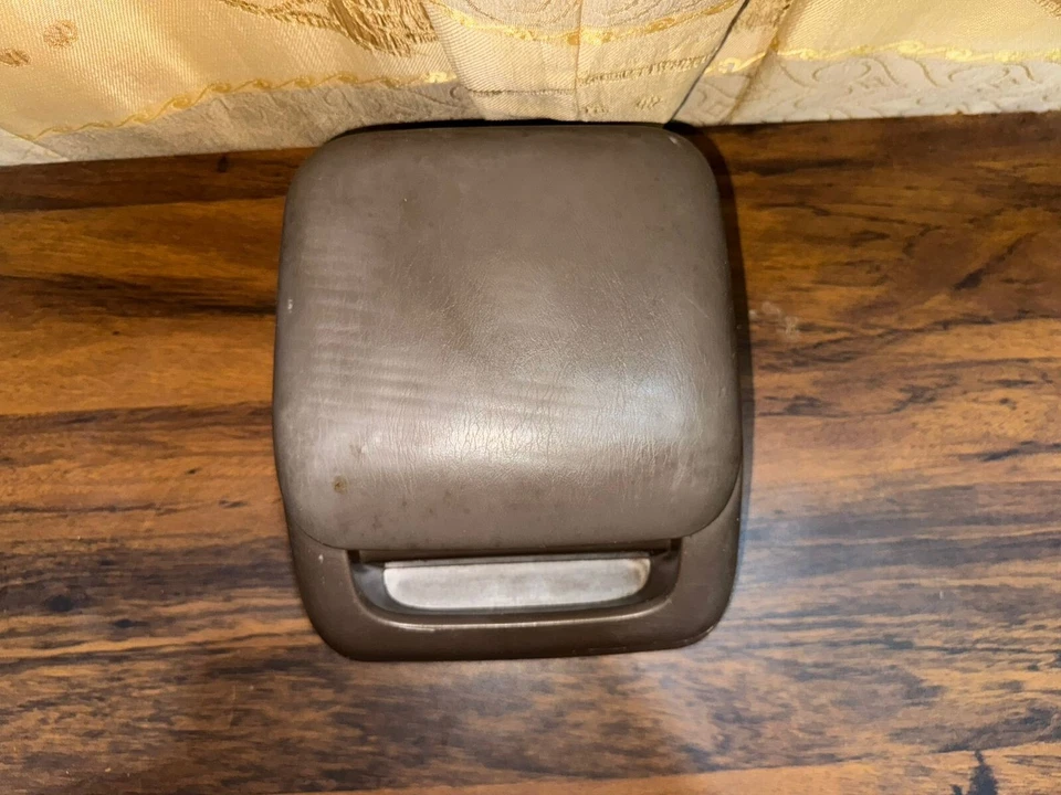 Land Cruiser Prado J90 Center Console Double head Top Brown / Tan - Image 3 of 4