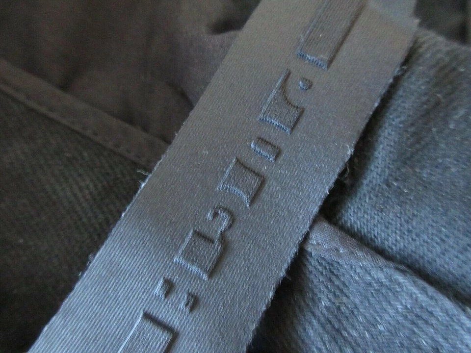 GARETH PUGH SHOW TRAP CROPPED PANTS SHORTS, CUT PLEAT LONG LINED (31x14) BLACK - Image 4 of 4