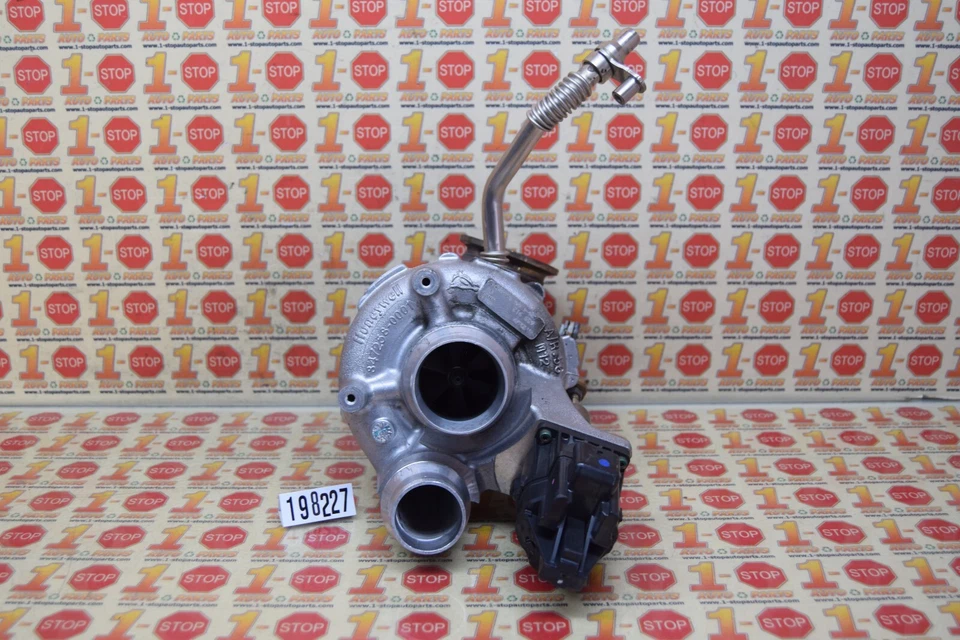 BMW ALPINA B7 2017 2018 2019 turbocompresor montaje 11658659912 OEM Foto 3 de 4