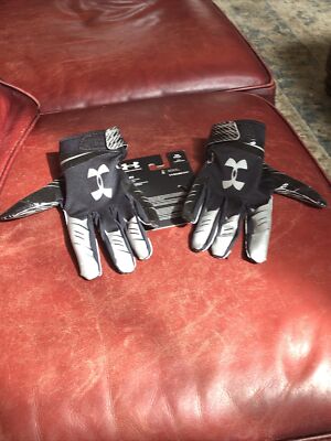 Under Armour Glue Grip UA F7 Small Football Gloves