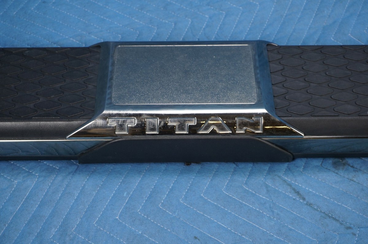 Nissan Titan XD Platinum Running Board w/Brackets LH Dark Chrome