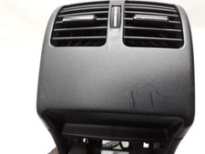 Mercedes C-Klasse W204 2046800150 Mittelkonsole Tunnelverkleidung Armlehne BJ200