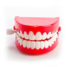 CHATTERING TEETH wind up yakity yak dentures retro classic Novelty Gag Gift toy