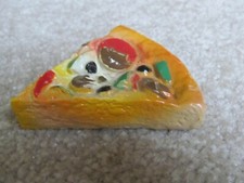 Rebanada de pizza plato profundo MTC realista para jugar comida simulada
