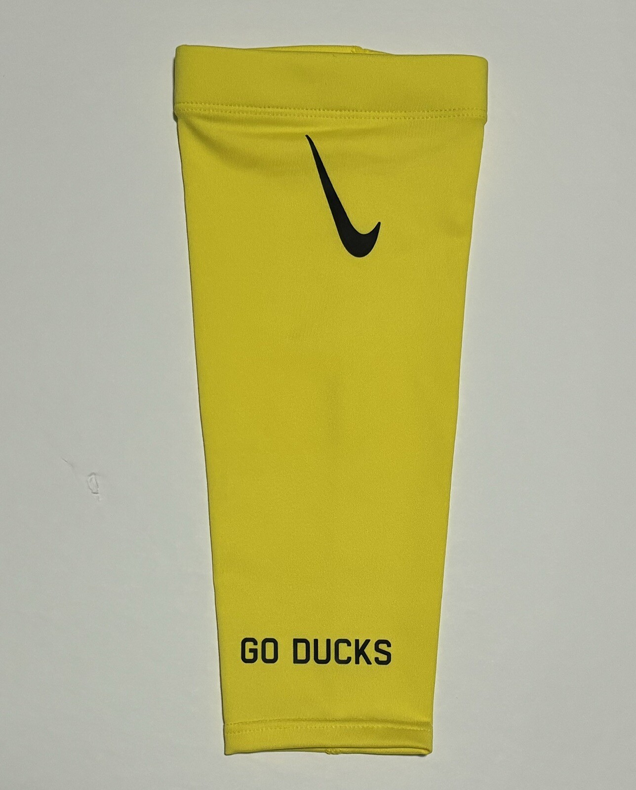 Oregon Ducks Team Issued Yellow Nike Compression Arm Sleeve - 1 Size Fits Most thumbnail 7