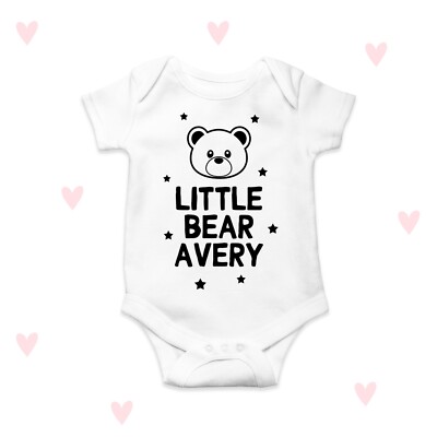 Kleiner Bär Baby mitwachsend süß personalisierte Geschenke Babyparty Jungen Mädchen Kleidung