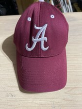 NWT Alabama Crimson Tide Cap Hat Fan Favorite Adjustable Authentic
