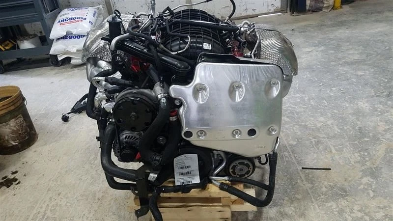 2022 Chevy CORVETTE LT2 6.2L Engine w/Accessories 12694460 JSY 54 miles 2418482 - Image 2 of 4