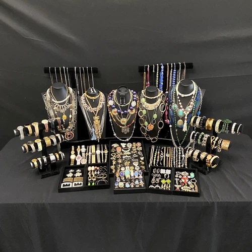 227 pc Antique Vintage Estate Costume Jewelry Some Signed. Lot 743