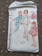 VINTAGE SIMPLICITY SEWING PATTERN 3690 Girls pyjamas Rabbit pillow pj case