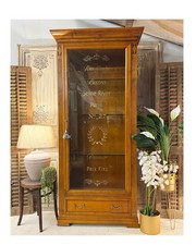 Excellent Quality Italian Display Or Drinks Cabinet With Shelves And A Key