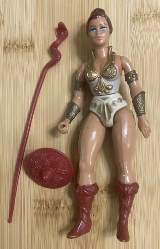 Teela MOTU 1982 He-Man Masters of the Universe near COMPLETE Vintage w/ comic