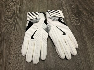 nike rubber gloves