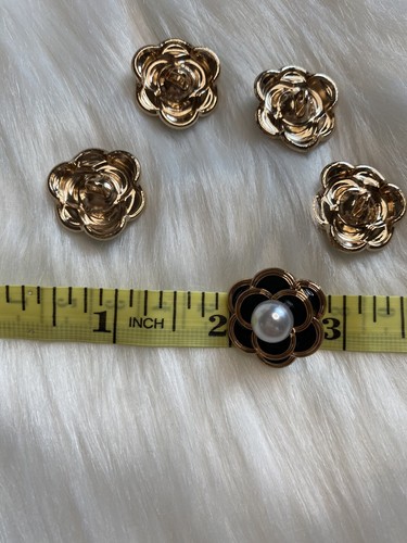 Black Camellia Flower buttons Faux Pearl White Gold Color Lot Of 5 New DIY Sew - Picture 5 of 5
