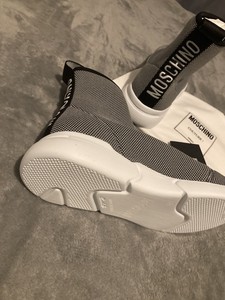 moschino trainers uk